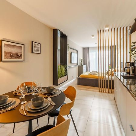 Perlowa Przystan Rent - Classic Gold & Silver Apartment Kolobrzeg Luaran gambar
