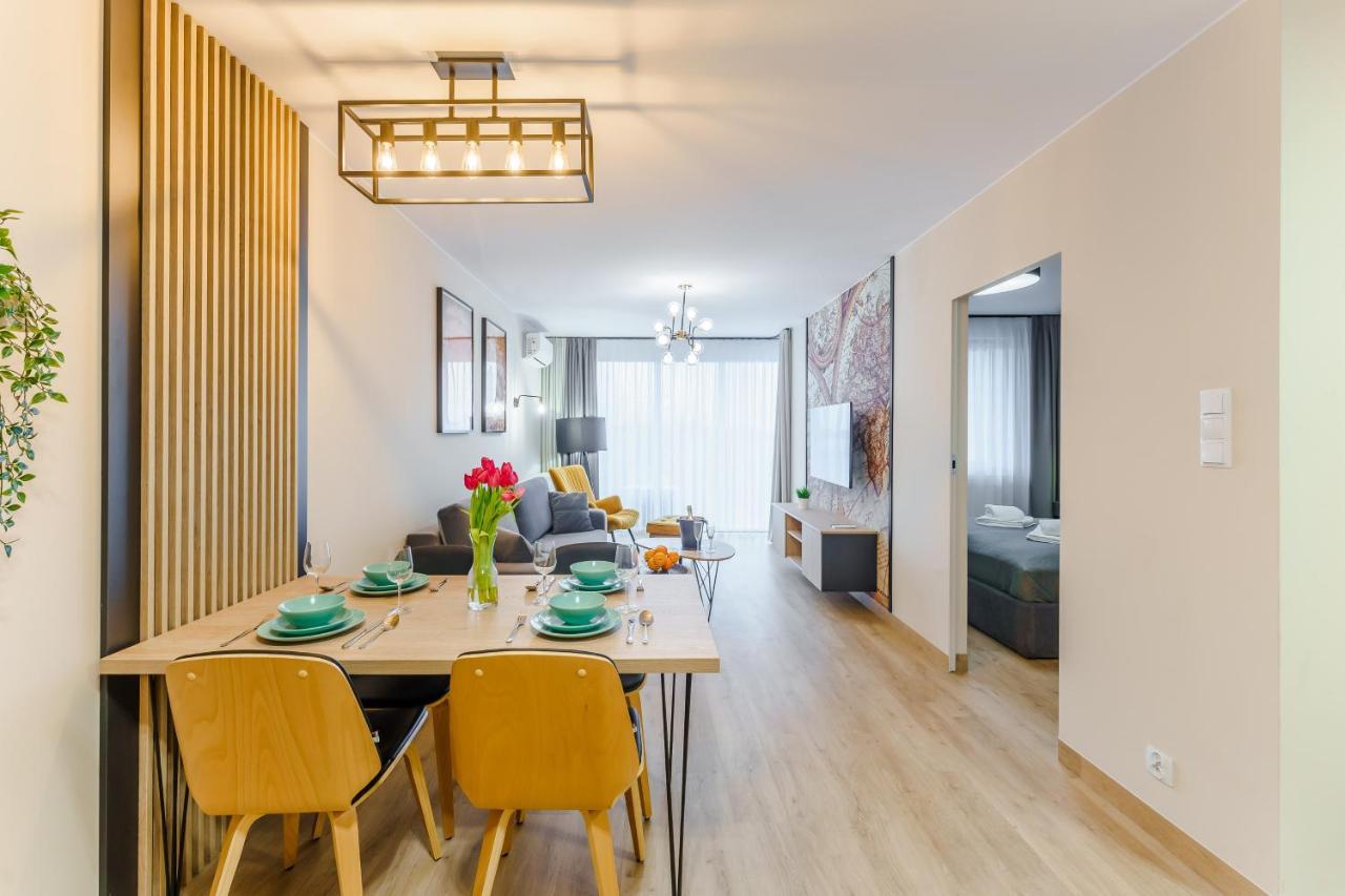 Perlowa Przystan Rent - Classic Gold & Silver Apartment Kolobrzeg Luaran gambar