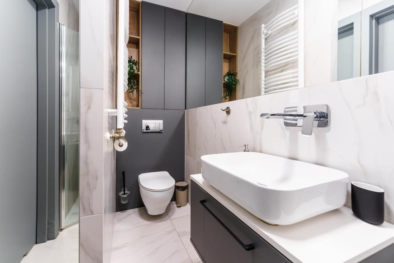 Perlowa Przystan Rent - Classic Gold & Silver Apartment Kolobrzeg Luaran gambar
