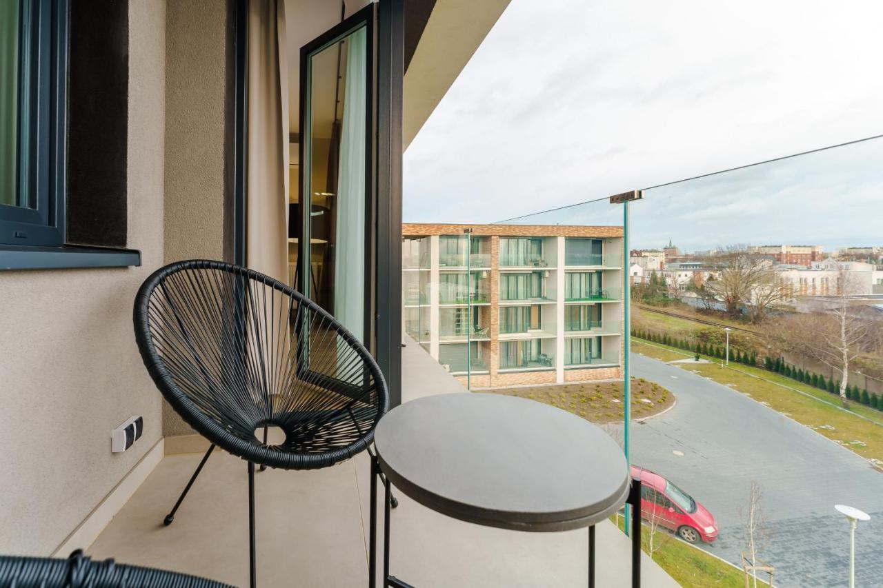 Perlowa Przystan Rent - Classic Gold & Silver Apartment Kolobrzeg Luaran gambar